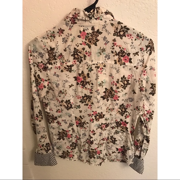 Floral Button-Up Long-Sleeve - Picture 4 of 4